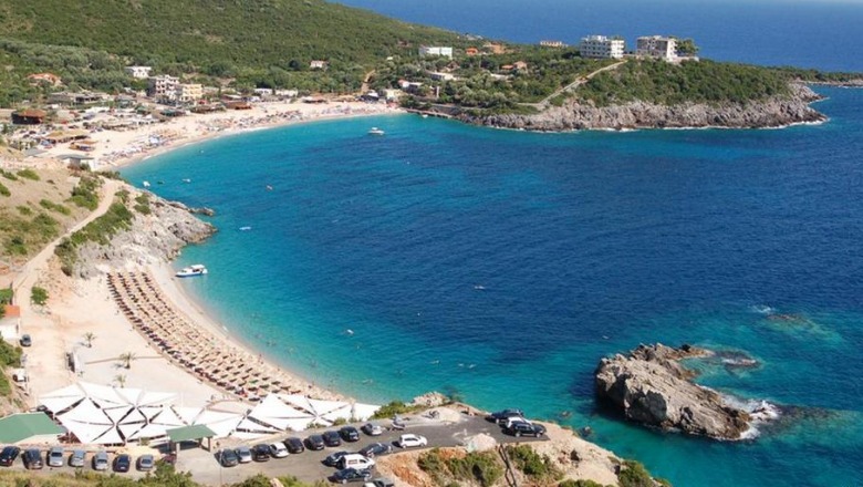 Këta janë turistët që shpenzojnë më shumë para në Shqipëri Këta janë turistët që shpenzojnë më shumë para në Shqipëri