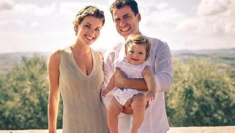 Martohet Kledi Kadiu, kush është biondja 18 vite më e re që i mori zemrën (Foto) Martohet Kledi Kadiu, kush është biondja 18 vite më e re që i mori zemrën (Foto)