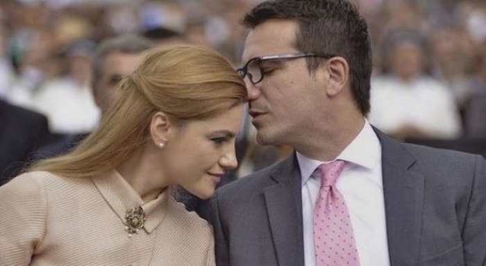 Foto/ Erion Veliaj për herë të parë baba, zbulohet gjinia e fëmijës Foto/ Erion Veliaj për herë të parë baba, zbulohet gjinia e fëmijës