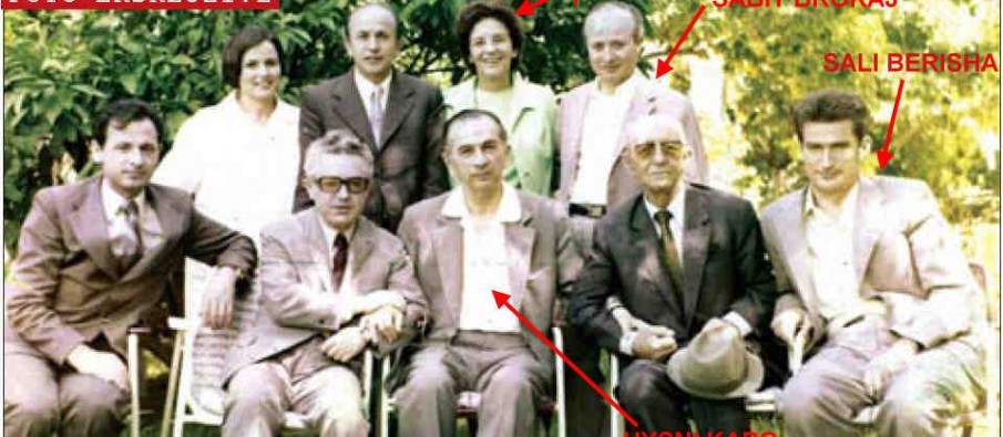 Kolegu i Berishës: Rihapja e dosjes “Hajdari” e pavlerë, nëse Berisha nuk thirret në gjykatë, ka ardhur koha të japë llogari për të gjitha zullumet Kolegu i Berishës: Rihapja e dosjes “Hajdari” e pavlerë, nëse Berisha nuk thirret në gjykatë, ka ardhur koha të japë llogari për të gjitha zullumet