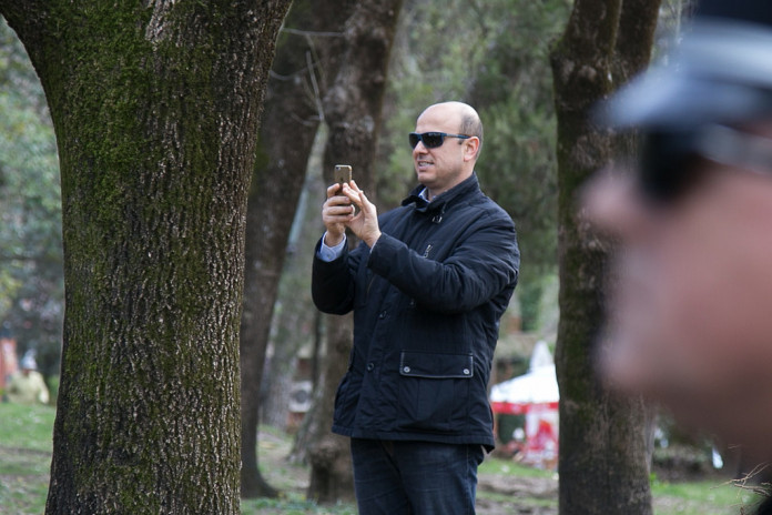 Një mashtrim dhe bllof i opozitës së rrugës: Pas protestave për kënde lodrash per fëmijë, protesta me ideator Jamarbërin e Argitës kundër ndërtimit të një shkolle është unikale në glob Një mashtrim dhe bllof i opozitës së rrugës: Pas protestave për kënde lodrash per fëmijë, protesta me ideator Jamarbërin e Argitës kundër ndërtimit të një shkolle është unikale në glob