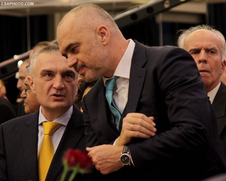 Burreci kërkon pazar Burreci kërkon pazar