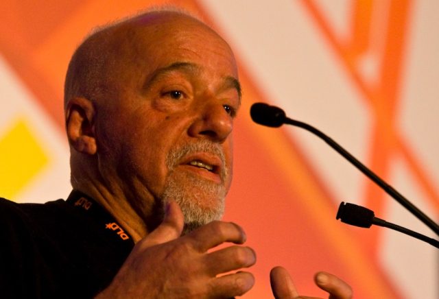 “Pse meshkujt i duan femrat?”?! Arsye që duhen lexuar “Pse meshkujt i duan femrat?”?! Arsye që duhen lexuar