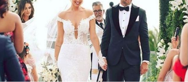 Dasma më madhështore shqiptare e bërë ne SHBA ashtu siç i ka hije një bukurie të tillë (Foto) Dasma më madhështore shqiptare e bërë ne SHBA ashtu siç i ka hije një bukurie të tillë (Foto)