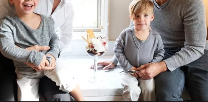 Këngëtari për të cilin femrat ‘shkulin flokët’ bën deklarën e fortë: Dua që djemtë e mi të martohen me burra