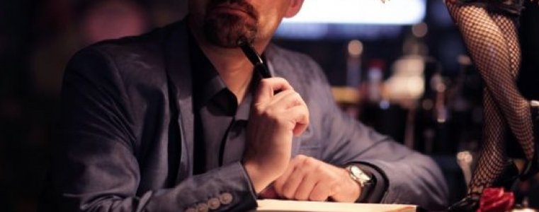 Femrat çmenden pas tij, por ai dje live në emision ka treguar fatkeqësinë e madhe që i ka tronditur të gjithë Femrat çmenden pas tij, por ai dje live në emision ka treguar fatkeqësinë e madhe që i ka tronditur të gjithë