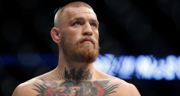 Boksieri i famshëm McGregor dëgjon muzikë shqiptare, befason me zgjedhjen e këngës Boksieri i famshëm McGregor dëgjon muzikë shqiptare, befason me zgjedhjen e këngës