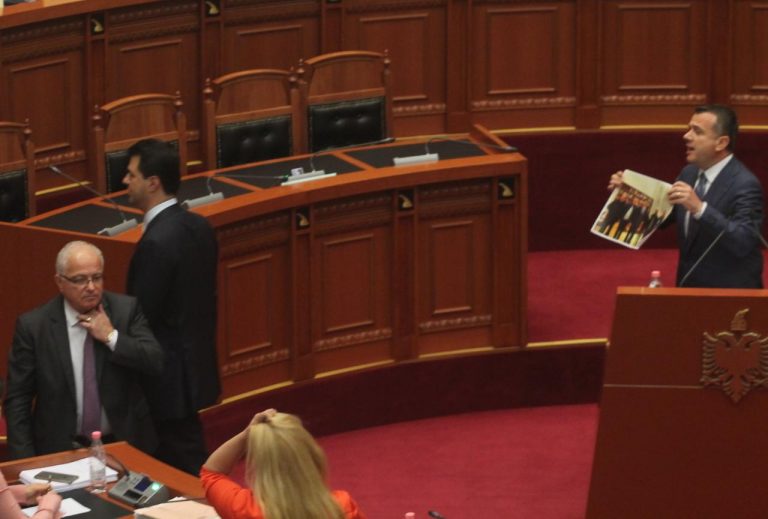 Luzim Basha mik i ngushtë i vëllezërve 3,5 milion euro, Vladi: Dalin fotot si prova të pakundërshtueshme (Foto)