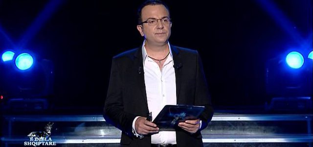 Nuk e shikojme kurre ne media, kjo është gruaja e Ardit Gjebreas, ai bën gjestin emocionues për të Nuk e shikojme kurre ne media, kjo është gruaja e Ardit Gjebreas, ai bën gjestin emocionues për të