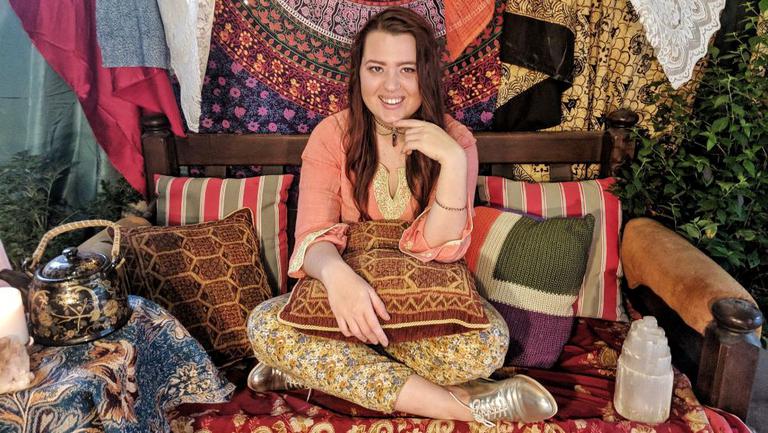 Asnjeri të mos i afrohet hundës së kësaj vajze, rrezikoni të humbisni jetën Asnjeri të mos i afrohet hundës së kësaj vajze, rrezikoni të humbisni jetën