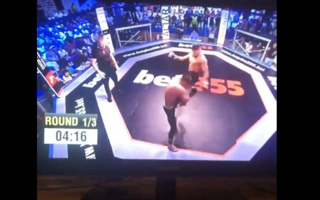 Momenti kur Florian Marku rrëzoi Dragishiqin (Video) Momenti kur Florian Marku rrëzoi Dragishiqin (Video)