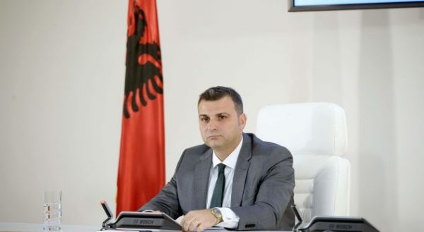 Shtohet lista e zyrtarëve të lartë të cilët janë amnistuar nga Adriatik Llalla, zbulohen detajet si ish-Kryeprokurori amnistoi Gent Sejkon para largimit nga detyra Shtohet lista e zyrtarëve të lartë të cilët janë amnistuar nga Adriatik Llalla, zbulohen detajet si ish-Kryeprokurori amnistoi Gent Sejkon para largimit nga detyra