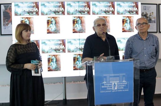 Rikard Ljarja: Unë s’mund të them poshtë diktatura, ia kam kaluar shumë mirë në atë kohë. Sot ka shumë perversitete dhe krim Rikard Ljarja: Unë s’mund të them poshtë diktatura, ia kam kaluar shumë mirë në atë kohë. Sot ka shumë perversitete dhe krim