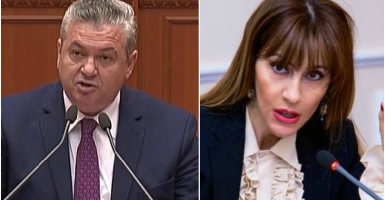 Kritikoi Bashën si “mostër dhe gënjeshtar”… Majlinda Bregu sulmohet keq nga deputeti demokrat Kritikoi Bashën si “mostër dhe gënjeshtar”… Majlinda Bregu sulmohet keq nga deputeti demokrat