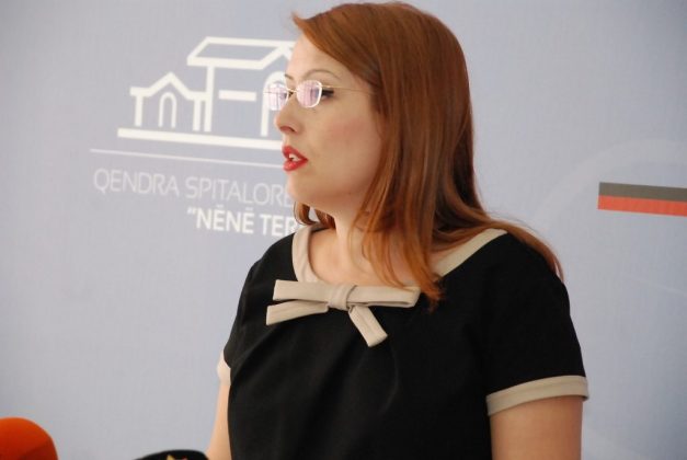 Nga qendrat shëndetësore verore te inspektimet në pishina e restorante/ Manastirliu shpjegon masat për sezonin turistik Nga qendrat shëndetësore verore te inspektimet në pishina e restorante/ Manastirliu shpjegon masat për sezonin turistik