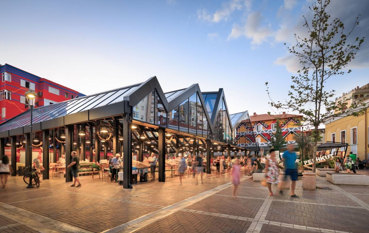 Pas “Sheshit Skënderbej”, Tirana rrëmben sërish “kurorën” për Pazarin e Ri