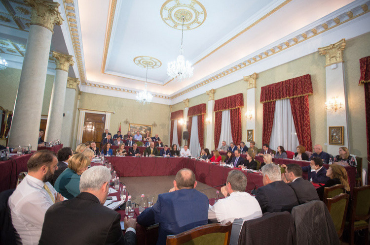 Ja disa nga pasurit e disa deputetëve të PS! Kujt i’u shtua dhe kujt i’u paksua gjendja financiare?! Ja disa nga pasurit e disa deputetëve të PS! Kujt i’u shtua dhe kujt i’u paksua gjendja financiare?!