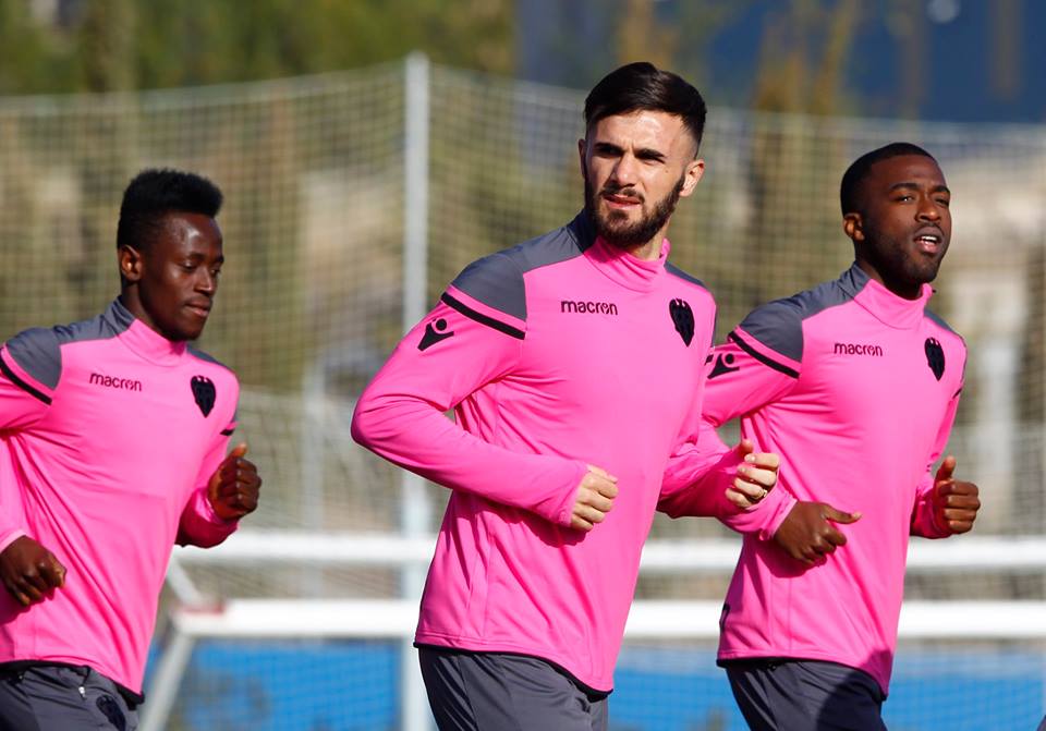 Sadiku mbetet në ”garazh”, Levante merr vendimin për ”ferrarin” Sadiku mbetet në ”garazh”, Levante merr vendimin për ”ferrarin”