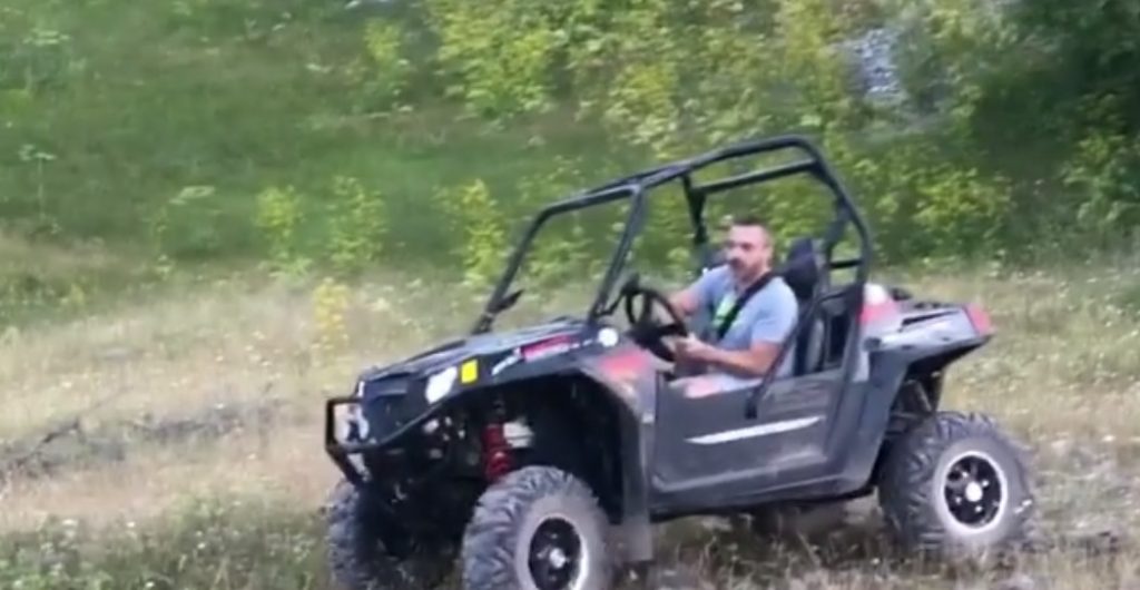 Më në fund Saimir Tahiri i lirë, gruaja poston foto, ja si duket ai Më në fund Saimir Tahiri i lirë, gruaja poston foto, ja si duket ai