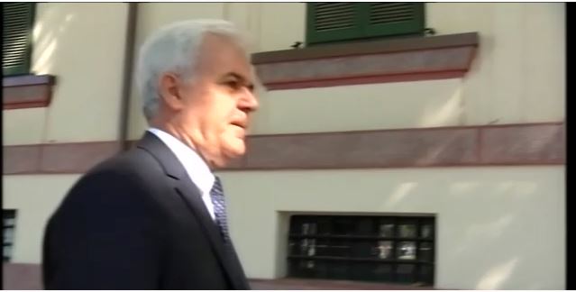 Pas vrasjes së shoferit ministri Fatmir Xhafaj ka një thirrje për të gjithë, çfarë shkruan Pas vrasjes së shoferit ministri Fatmir Xhafaj ka një thirrje për të gjithë, çfarë shkruan