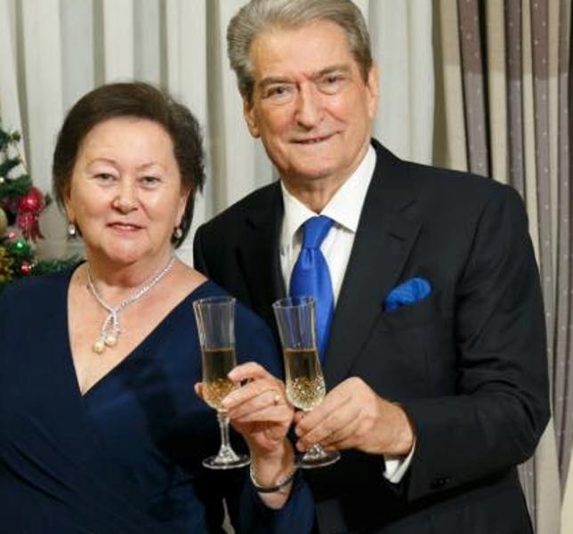 Bledi Mane: 47 vjet në krevat me Sali Berishën Bledi Mane: 47 vjet në krevat me Sali Berishën