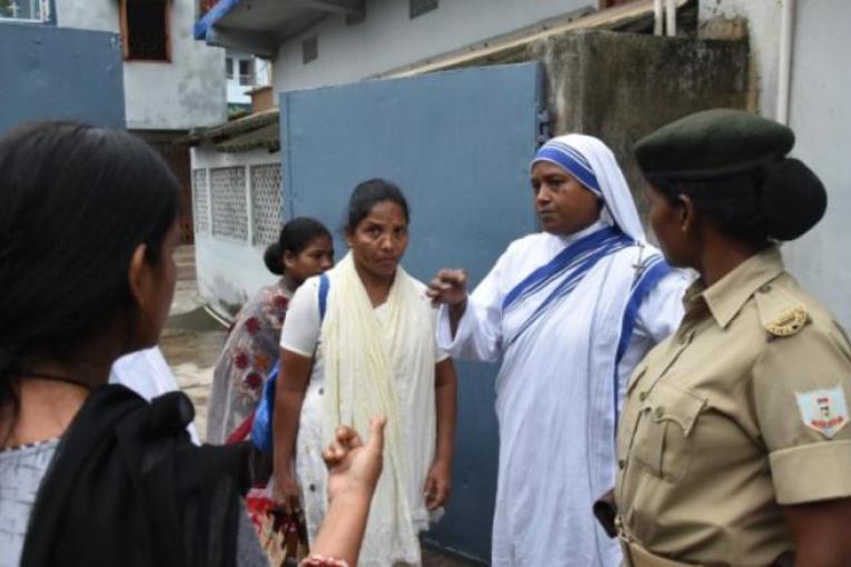 Akuza e rëndë: murgeshat e Nënë Terezës shesin fëmijë të posalindur! Si qëndron e vërteta? Akuza e rëndë: murgeshat e Nënë Terezës shesin fëmijë të posalindur! Si qëndron e vërteta?