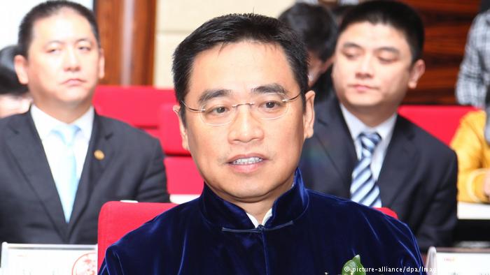 Manjati kinez vdes në Francë, bie nga muri ndërsa bënte fotografi Manjati kinez vdes në Francë, bie nga muri ndërsa bënte fotografi