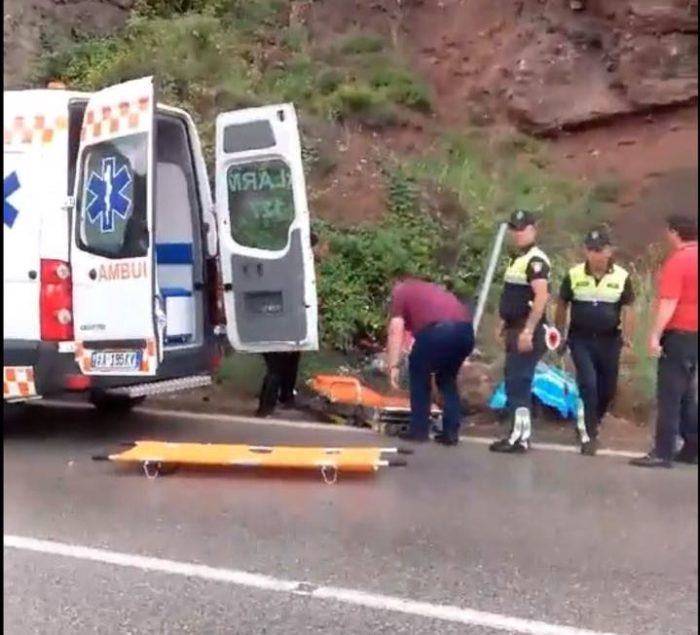 Aksident tragjik në aksin rrugor Librazhd-Përrenjas, një i vdekur Aksident tragjik në aksin rrugor Librazhd-Përrenjas, një i vdekur