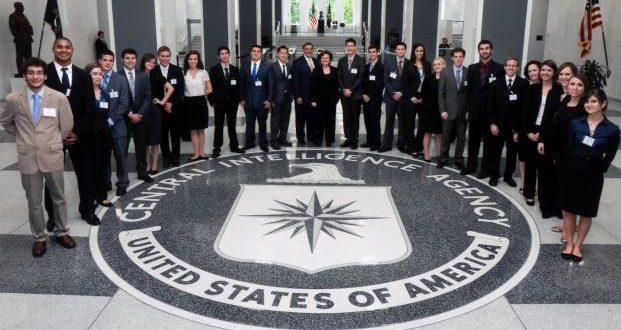 Paralajmëroi shpërbërjen e ish-Jugosllavisë, tani CIA sapo vë alarmin: BE-së po i vjen fundi! Paralajmëroi shpërbërjen e ish-Jugosllavisë, tani CIA sapo vë alarmin: BE-së po i vjen fundi!