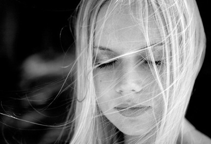 Historia e një vajze të verbër, shumë domethënëse… Historia e një vajze të verbër, shumë domethënëse…