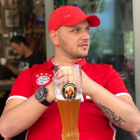 Zbardhet biseda e fundit e shoferit të Xhafajt, mesazh për nënën: Më fal! Zbardhet biseda e fundit e shoferit të Xhafajt, mesazh për nënën: Më fal!