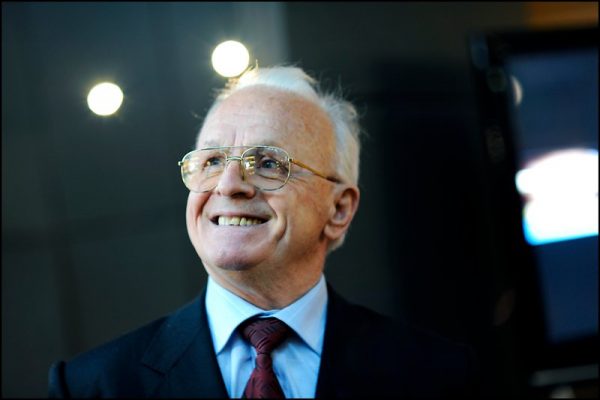 Aktivistja serbe: Adem Demaçi, një legjendë e Ballkanit Aktivistja serbe: Adem Demaçi, një legjendë e Ballkanit