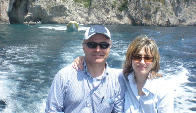 Bashkëshortit tim italian i them: Rri me gojën mbyllur! Bashkëshortit tim italian i them: Rri me gojën mbyllur!