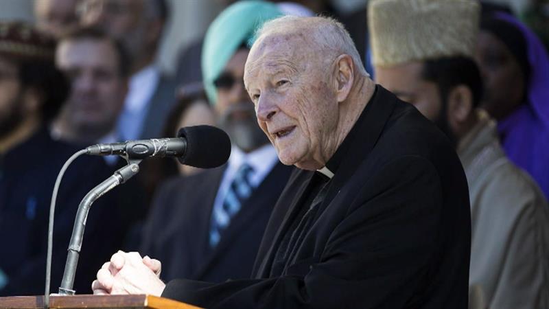 U akuzua për abuzime me të mitur 50 vite më parë, dorëhiqet nga detyra kardinali amerikan U akuzua për abuzime me të mitur 50 vite më parë, dorëhiqet nga detyra kardinali amerikan