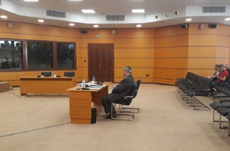 Pesë anëtarë të Gjykatës së Lartë ranë në Vetting/ Medi Bici “godet” kolegët e shkarkuar Pesë anëtarë të Gjykatës së Lartë ranë në Vetting/ Medi Bici “godet” kolegët e shkarkuar