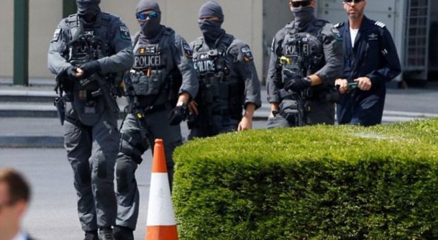 FOTO/ Njësia elitare anti-terror që kujdeset për sigurinë e Trump në Britani