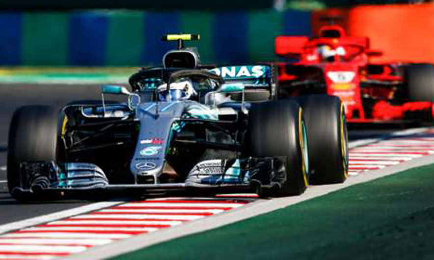 Hamilton thellon diferencën me Vettel, por Ferrari nuk i ndahet Hamilton thellon diferencën me Vettel, por Ferrari nuk i ndahet