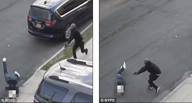 VIDEO/ Përplasja mes bandave, i riu qëllon me pistoletë burrin që rrokulliset në asfalt