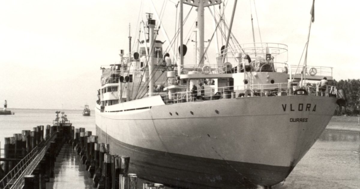 Si silleshin në kushte sekreti absolut raketat nga Kina në Durrës Si silleshin në kushte sekreti absolut raketat nga Kina në Durrës