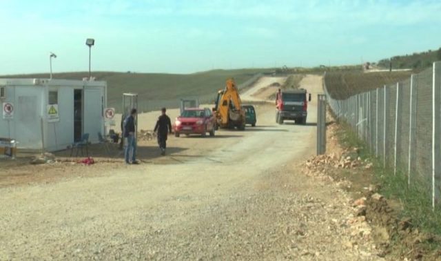 Streha e disidentëve iranianë kthehet në një vatër tensionesh: Ç’po ndodh në kampin e Manzës?! Streha e disidentëve iranianë kthehet në një vatër tensionesh: Ç’po ndodh në kampin e Manzës?!