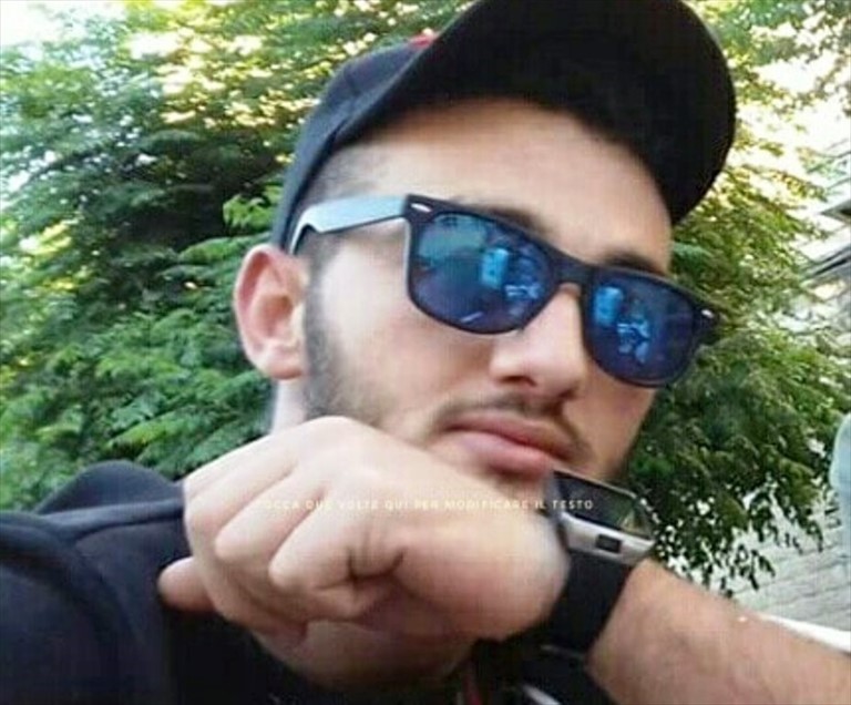 Ja pse u eliminua 23-vjeçari shqiptar me 4 plumba në mënyrë të pashpirt Ja pse u eliminua 23-vjeçari shqiptar me 4 plumba në mënyrë të pashpirt