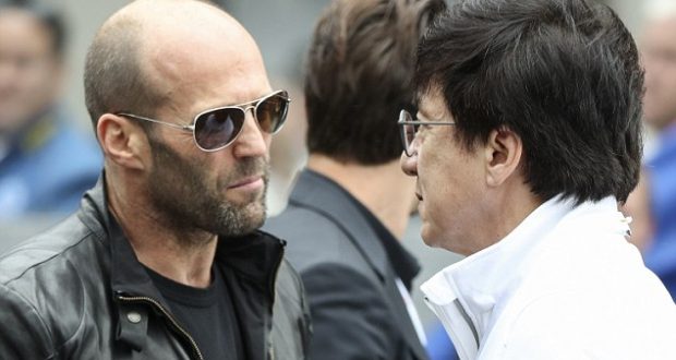 “Pa frikë, pa kaskader, pa barazi”! Prindërit e shitën për 26 dollarë shtatë vjeçarin, njeriu i madh të skenave botërore (Foto) “Pa frikë, pa kaskader, pa barazi”! Prindërit e shitën për 26 dollarë shtatë vjeçarin, njeriu i madh të skenave botërore (Foto)