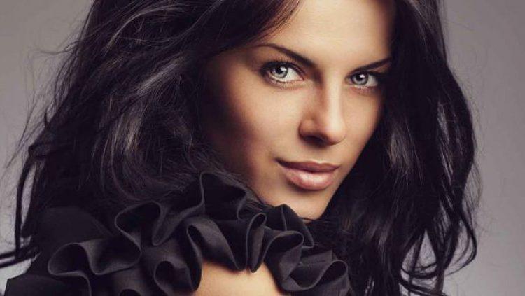 Katër arsyet pse meshkujt preferojnë brunet Katër arsyet pse meshkujt preferojnë brunet