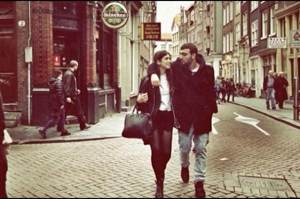 Foto/ Na habiti, babai i Dua Lipës “lë kokën” pas ish të dashurit të së bijës Foto/ Na habiti, babai i Dua Lipës “lë kokën” pas ish të dashurit të së bijës