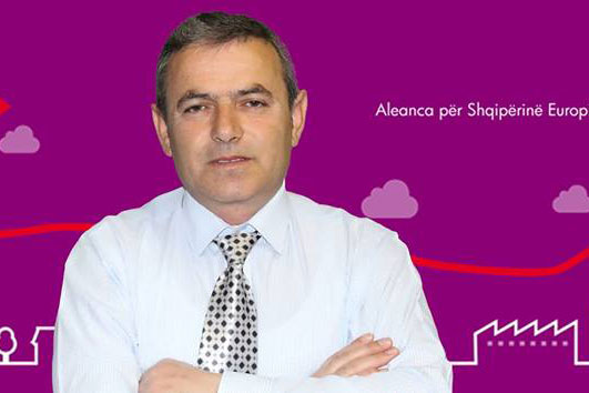 Kryebashkiakët e LSI nga pasuritë që u ka sjell ‘tepsia” e pushtetit Kryebashkiakët e LSI nga pasuritë që u ka sjell ‘tepsia” e pushtetit