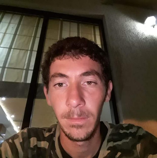 E paprecedentë/E gjithë Policia e Shtetit në kërkim të tij, autori i masakrës së Selenicës përgjigjet live në Facebook E paprecedentë/E gjithë Policia e Shtetit në kërkim të tij, autori i masakrës së Selenicës përgjigjet live në Facebook