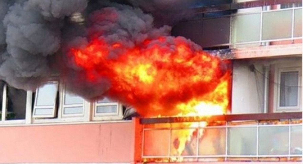 Zjarret në çerdhe, si tritoli mbi shtyllat e tensionit Zjarret në çerdhe, si tritoli mbi shtyllat e tensionit