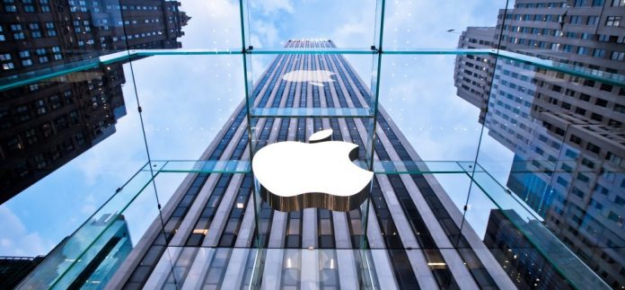 Apple i afrohet vlerës rekord prej 1 000 miliardë dollarëve Apple i afrohet vlerës rekord prej 1 000 miliardë dollarëve