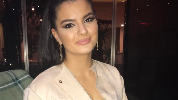 A ka qenë Andrra Destani par martesës e dashura e këtij “sheiku” arab?! (Foto) A ka qenë Andrra Destani par martesës e dashura e këtij “sheiku” arab?! (Foto)