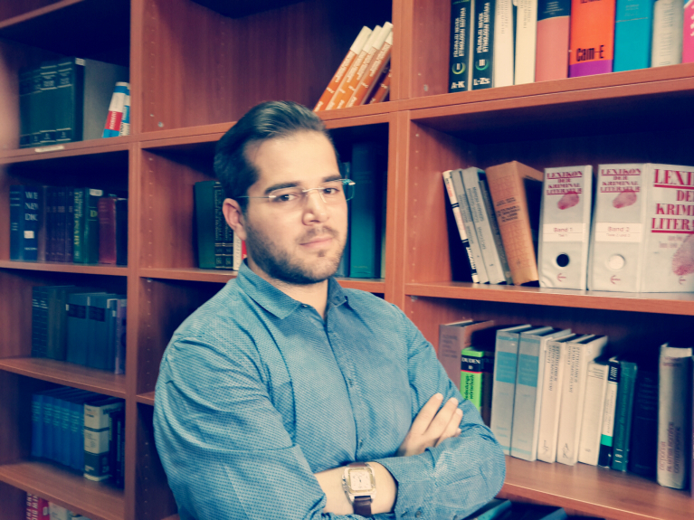 Po ç’deshe moj Xhisiela që thirre djajtë?! Po ç’deshe moj Xhisiela që thirre djajtë?!